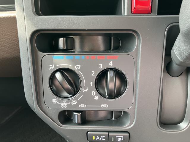 トールＸ　ＣＤ　キーフリー　バックカメラ対応　オートライト保証１年間・距離無制限付き　ＦＭ／ＡＭラジオ　パワーウィンドウ　タイヤパンク修理キット　衝突回避支援システム　前後コーナーセンサー　誤発進抑制制御機能（東京都）の中古車