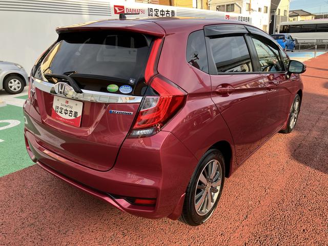 フィットハイブリッドＬ　ホンダセンシング　ナビ　バックカメラ　ＥＴＣ　フルセグ保証１年間・距離無制限付き　ＦＭ／ＡＭラジオ　電動格納ミラー　パワーウィンドウ　ステアリングリモコン　オートポール　運転席シートリフト　ＵＳＢ入力端子　純正１５インチアルミホイール　前方ドラレコ（東京都）の中古車