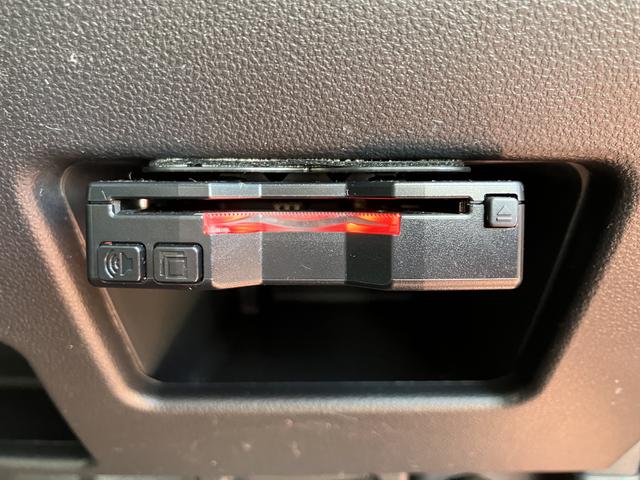 タントカスタムＲＳ　トップエディションＶＳ　ＳＡIII　ナビ保証１年間・距離無制限付き　ＥＴＣ　ＬＥＤヘッドライト　オートライト　オートハイビーム　アイドリングストップ　鵜リップダウンモニター　キーフリー　ＨＤＭＩ接続　ＵＳＢ入力端子　リヤコーナーセンサー（東京都）の中古車