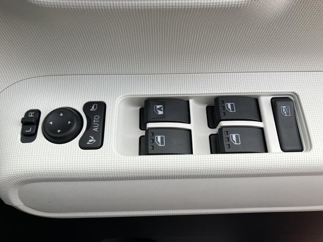 ムーヴキャンバスストライプスＧ　全周囲カメラ対応　両側電動スライドドア保証１年間・距離無制限付き　置き楽ボックス　ホッとカップホルダー　電動パーキングブレーキ　オートブレーキホールド機能　運転席シートリフト　パワーウィンドウ　キーフリー　ＣＤ　ＡＵＸ接続（東京都）の中古車