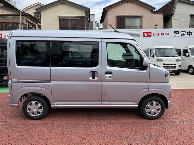 ハイゼットカーゴクルーズターボ　届出済み未使用車　デジタルインナーミラー保証１年間・距離無制限付き　前後コーナーセンサー　オーディオレス仕様　両側スライドドア　スライドドアイージークローザー　マニュアルエアコン　キーフリー　パワーウィンドウ（東京都）の中古車