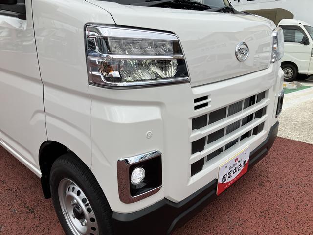 ハイゼットカーゴＤＸ　届出済み未使用車　ＬＥＤヘッドライト　キーフリー保証１年間・距離無制限付き　スライドドアイージークローザー　パワーウィンドウ　マニュアルエアコン　オーディオレス仕様　前後コーナーセンサー　最大積載量３５０Ｋｇ（東京都）の中古車