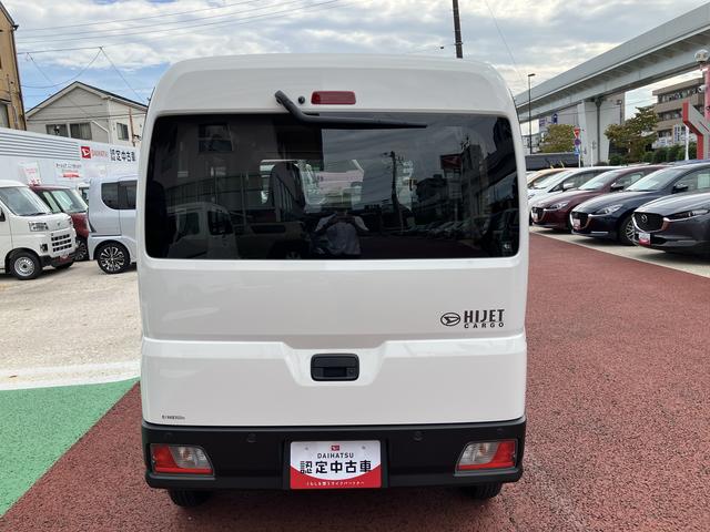 ハイゼットカーゴＤＸ　届出済み未使用車　ＬＥＤヘッドライト　キーフリー保証１年間・距離無制限付き　スライドドアイージークローザー　パワーウィンドウ　マニュアルエアコン　オーディオレス仕様　前後コーナーセンサー　最大積載量３５０Ｋｇ（東京都）の中古車