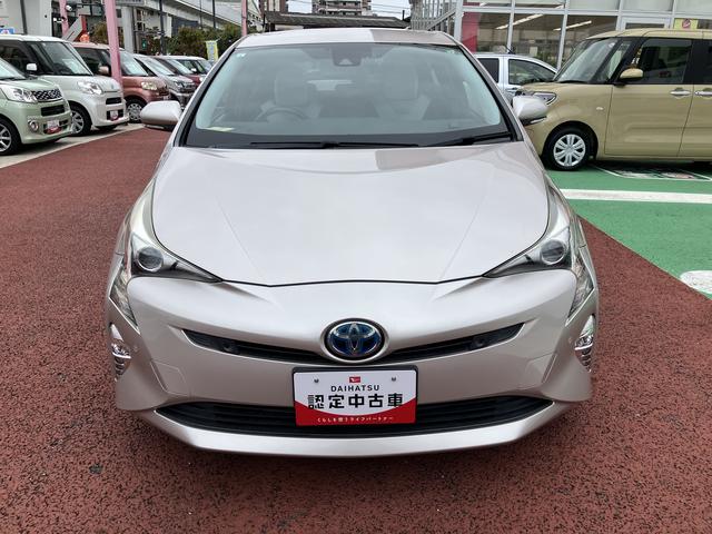 プリウスＳセーフティプラス　ナビ　バックカメラ　ＥＴＣ２．０　ＡＣＣ保証１年間・距離無制限付き　オートハイビーム　ドライブレコーダー　ヘッドアップディスプレイ　前後コーナーセンサー　電動格納ミラー　全席オートパワーウィンドウ　運転席シートリフト　スマートキー（東京都）の中古車