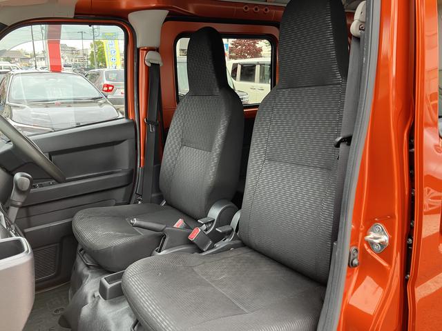 ハイゼットカーゴＤＸ　ＦＭ／ＡＭラジオ　ＬＥＤヘッドライト　オートライト保証１年間・距離無制限付き　アダプティブドライビングビーム　アイドリングストップ　前後コーナーセンサー　キーレスエントリー　マニュアルエアコン　パワーウィンドウ　両側スライドドア（東京都）の中古車