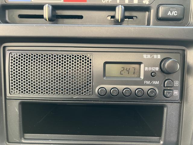 キャリイトラックKCエアコン・パワステ FM/AMラジオ ETC 5速MT車保証1年間・距離無制限付き マニュアルエアコン パワステ 運転席エアバック 助手席エアバック 灰皿(東京都)の中古車