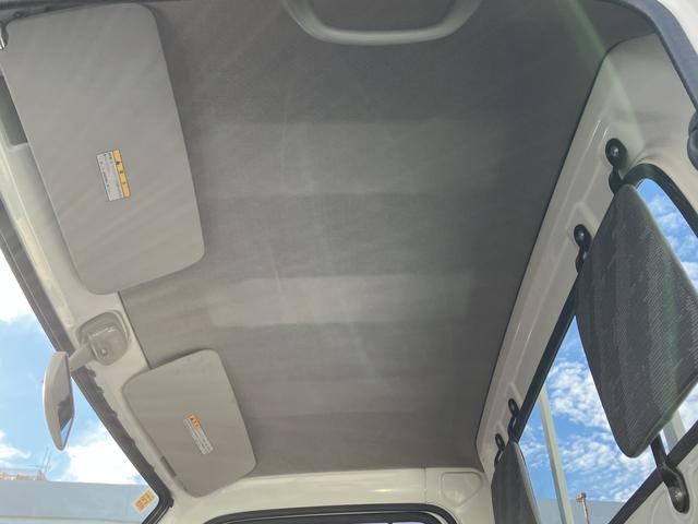 キャリイトラックKCエアコン・パワステ FM/AMラジオ ETC 5速MT車保証1年間・距離無制限付き マニュアルエアコン パワステ 運転席エアバック 助手席エアバック 灰皿(東京都)の中古車