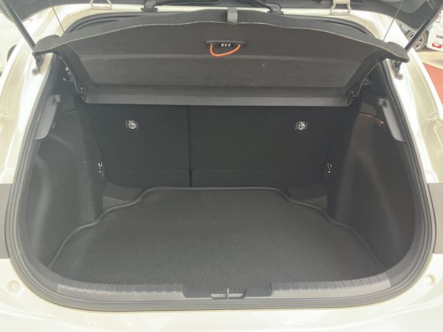 カローラスポーツG Z 純正ナビ バックカメラ ETC2.0 シートヒーター保証1年間・距離無制限付き アイドリングストップ オートエアコン パドルシフト ステアリングスイッチ 電動格納ミラー パワーウィンドウ アダプティブクルーズコントロール 純正18インチアルミホイール(東京都)の中古車