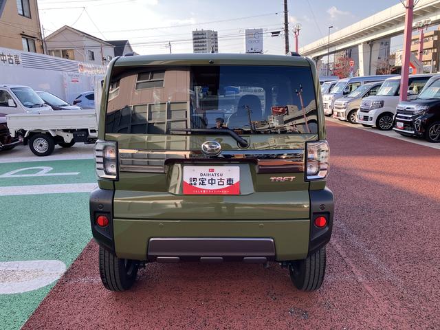 タフトGターボ ダーククロムベンチャー 10インチナビ フルセグ保証1年間・距離無制限付き DVD再生 CD再生 オートエアコン 電動パーキングブレーキ オートブレーキホールド機能 シートヒーター アイドリングストップ スカイフィールトップ 前後コーナーセンサー(東京都)の中古車