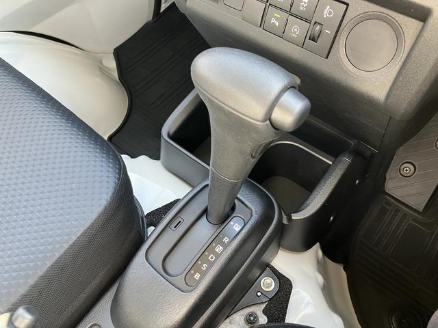 ハイゼットトラックスタンダード エアコン パワステ バックカメラ対応保証1年間・距離無制限付き オーディオレス仕様 ドリンクホルダー 三方開 スペアタイヤ 横滑り防止装置 誤発進抑制制御機能 衝突回避支援ブレーキ(東京都)の中古車