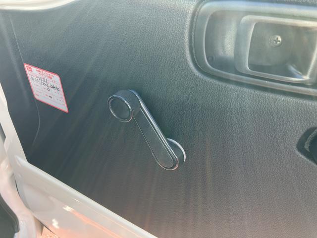 ハイゼットトラックスタンダード エアコン パワステ バックカメラ対応保証1年間・距離無制限付き オーディオレス仕様 ドリンクホルダー 三方開 スペアタイヤ 横滑り防止装置 誤発進抑制制御機能 衝突回避支援ブレーキ(東京都)の中古車