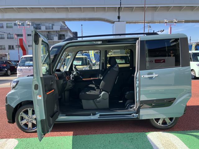 タントファンクロスターボ　純正７インチナビ　パノラマモニター保証１年間・距離無制限付き　電動パーキングブレーキ　オートブレーキホールド機能　シートヒーター　ＡＣＣ　運転席ロングスライド　前後コーナーセンサー　オートライト　両側電動スライドドア　電動格納ミラー（東京都）の中古車