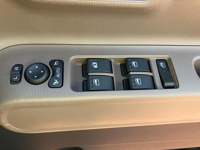 ムーヴキャンバスセオリーＧターボ　届け出済み未使用車　全周囲カメラ対応保証１年間・距離無制限付き　ホッとカップホルダー　置き楽ボックス　　　　　シートヒーター　電動パーキングブレーキ　オートブレーキホールド機能　前後コーナーセンサー　全車速追従機能付きＡＣＣ　キーフリー（東京都）の中古車