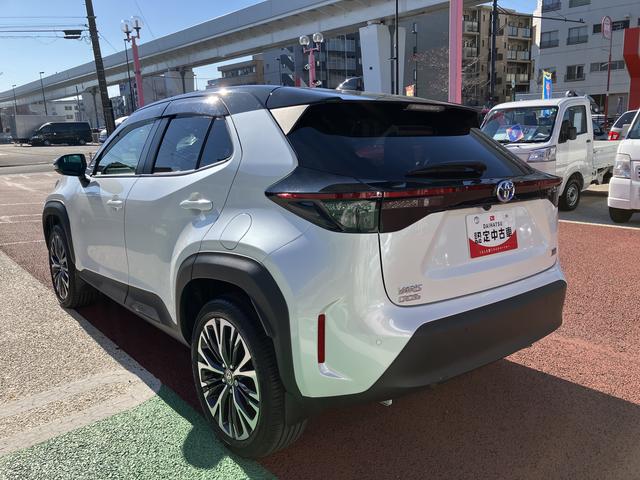 ヤリスクロスハイブリッドZ ナビ 全周囲カメラ ETC2.0保証1年間・距離無制限付き シートヒーター ステアリングヒーター ACC BSM 前後コーナーセンサー 電動パーキングブレーキ オートブレーキホールド機能 AC100V電源 運転席電動シート(東京都)の中古車