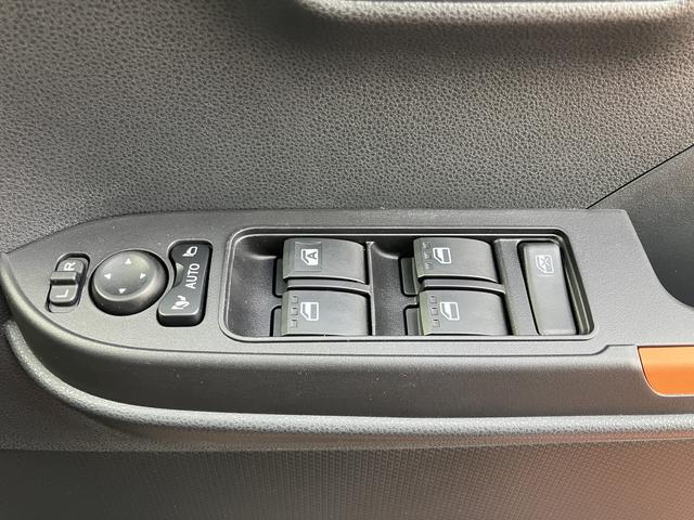 タントファンクロスターボ　純正７インチナビ　バックカメラ　ＥＴＣ保証１年間・距離無制限付き　ナビ連動前後方ドラレコ　電動パーキングブレーキ　オートブレーキホールド機能　シートヒーター　両側電動スライドドア　オートハイビーム　純正１５インチアルミホイール（東京都）の中古車