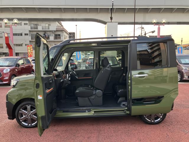 タントファンクロスターボ　届出済み未使用車　全周囲カメラ対応保証１年間・距離無制限付き　電動パーキングブレーキ　オートブレーキホールド機能　シートヒーター　前後コーナーセンサー　１５インチアルミホイール　ルーフレール　全車速追従機能付きＡＣＣ　ＥＴＣ（東京都）の中古車