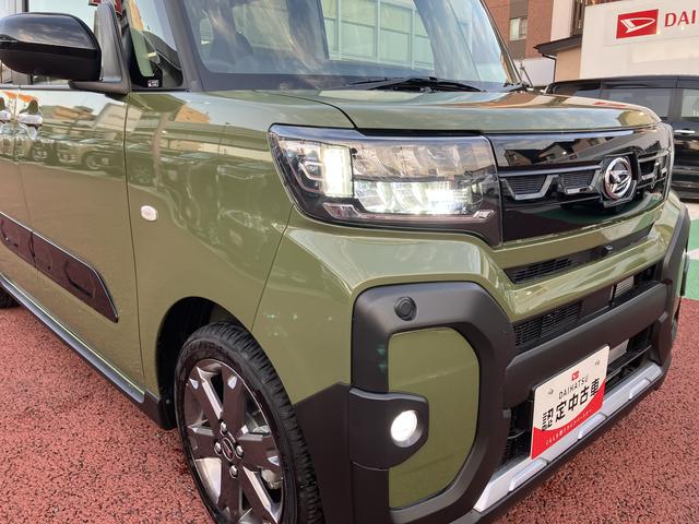 タントファンクロスターボ　届出済み未使用車　全周囲カメラ対応保証１年間・距離無制限付き　電動パーキングブレーキ　オートブレーキホールド機能　シートヒーター　前後コーナーセンサー　１５インチアルミホイール　ルーフレール　全車速追従機能付きＡＣＣ　ＥＴＣ（東京都）の中古車