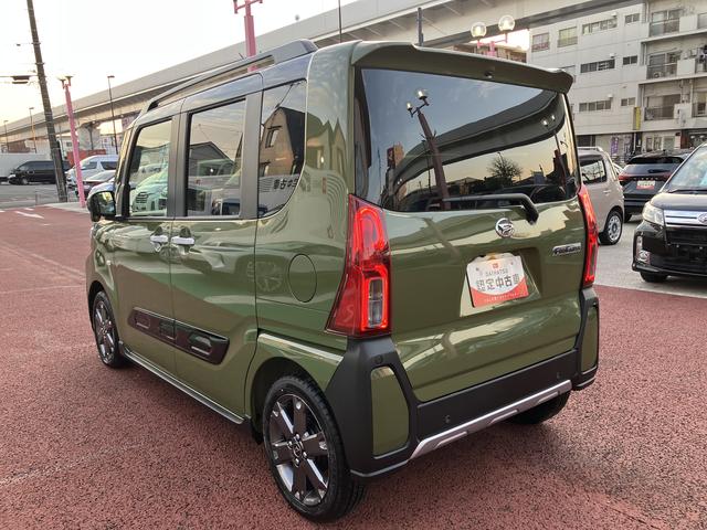 タントファンクロスターボ　届出済み未使用車　全周囲カメラ対応保証１年間・距離無制限付き　電動パーキングブレーキ　オートブレーキホールド機能　シートヒーター　前後コーナーセンサー　１５インチアルミホイール　ルーフレール　全車速追従機能付きＡＣＣ　ＥＴＣ（東京都）の中古車