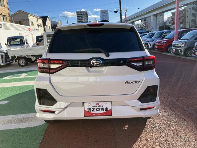 ロッキーＧ　４ＷＤ　９インチナビ　パノラマモニター　ＥＴＣ２．０保証１年間・距離無制限付き　アダプティブドライビングビーム　ブラインドスポットモニター　アイドリングストップ　全車速追従機能付きＡＣＣ　シートヒーター　ＵＳＢ給電　ＵＳＢ入力端子　前後コーナーセンサー（東京都）の中古車