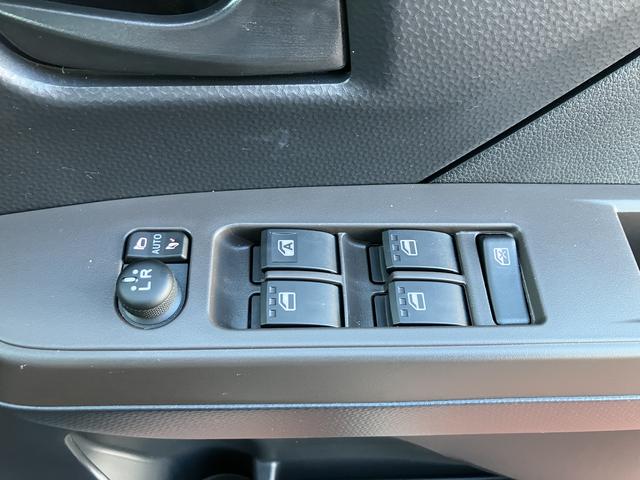 トールＸ　９インチディスプレイオーディオ　バックカメラ　フルセグ保証１年間・距離無制限付き　アイドリングストップ　両側スライドドア左側電動スライドドア　パワーウィンドウ　前後コーナーセンサー　ＦＭ／ＡＭラジオ　オートハイビーム（東京都）の中古車