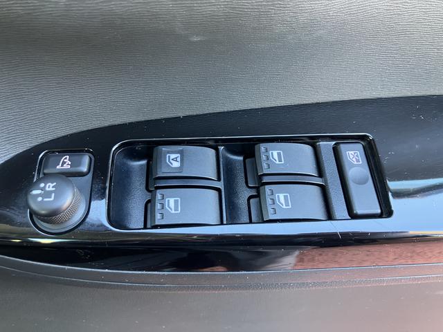 タントカスタムRS SA 純正7インチナビ ETC フルセグ保証1年間・距離無制限付き CD再生 DVD再生 Bluetoothオーディオ オートエアコン LEDヘッドライト オートライト 両側電動スライドドア アイドリングストップ キーフリー(東京都)の中古車