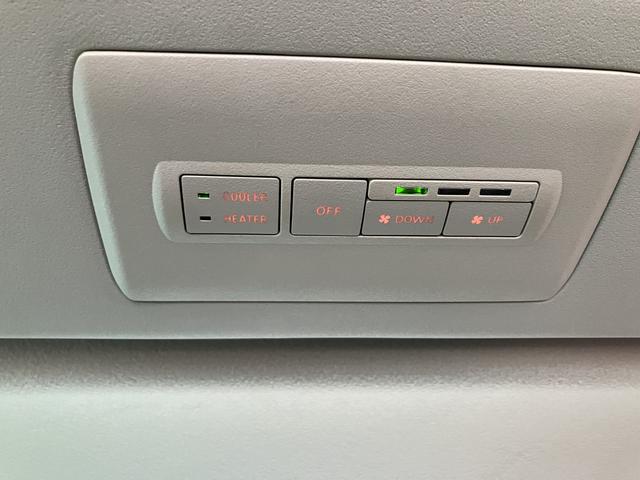 デリカＤ：５Ｄ　パワーパッケージ　ナビ　バックカメラ　ＥＴＣ　ドラレコ保証　まごころ保証　１年間・走行距離無制限付き　両側電動スライドドア　オートクルーズコントロール　シートヒーター　パドルシフト　ステアリングスイッチ　スマートキー　８人乗り　電動格納ミラー（東京都）の中古車