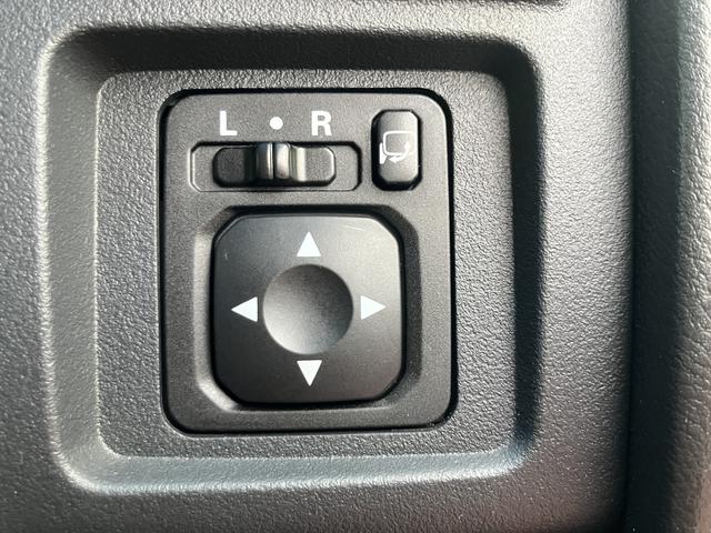 デリカＤ：５Ｄ　パワーパッケージ　ナビ　バックカメラ　ＥＴＣ　ドラレコ保証　まごころ保証　１年間・走行距離無制限付き　両側電動スライドドア　オートクルーズコントロール　シートヒーター　パドルシフト　ステアリングスイッチ　スマートキー　８人乗り　電動格納ミラー（東京都）の中古車