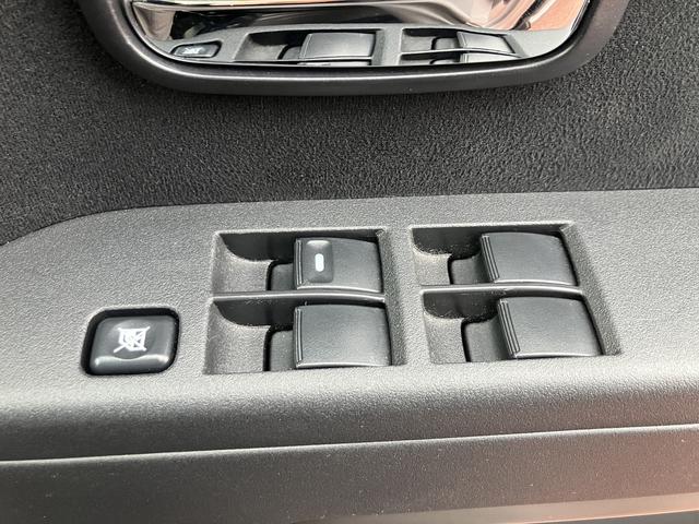 デリカＤ：５Ｄ　パワーパッケージ　ナビ　バックカメラ　ＥＴＣ　ドラレコ保証　まごころ保証　１年間・走行距離無制限付き　両側電動スライドドア　オートクルーズコントロール　シートヒーター　パドルシフト　ステアリングスイッチ　スマートキー　８人乗り　電動格納ミラー（東京都）の中古車