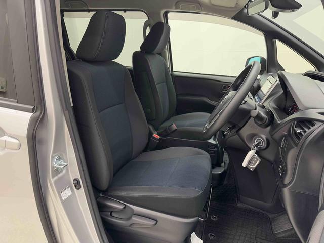 ノアＸ助手席リフトアップチルトシート装着車　ナビ　バックカメラ保証１年間・距離無制限付き　フロントカメラ　ＥＴＣ　オートクルーズコントロール　両側スライドドア左側電動スライド　前後コーナーセンサー　アイドリングストップ　前方ドラレコ　リヤクーラー　電動格納ミラー（東京都）の中古車