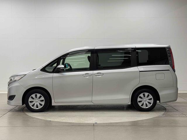 ノアＸ助手席リフトアップチルトシート装着車　ナビ　バックカメラ保証１年間・距離無制限付き　フロントカメラ　ＥＴＣ　オートクルーズコントロール　両側スライドドア左側電動スライド　前後コーナーセンサー　アイドリングストップ　前方ドラレコ　リヤクーラー　電動格納ミラー（東京都）の中古車