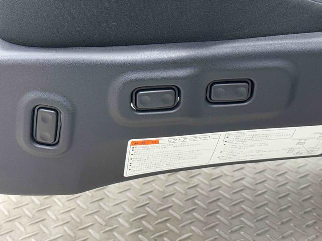 ノアＸ助手席リフトアップチルトシート装着車　ナビ　バックカメラ保証１年間・距離無制限付き　フロントカメラ　ＥＴＣ　オートクルーズコントロール　両側スライドドア左側電動スライド　前後コーナーセンサー　アイドリングストップ　前方ドラレコ　リヤクーラー　電動格納ミラー（東京都）の中古車