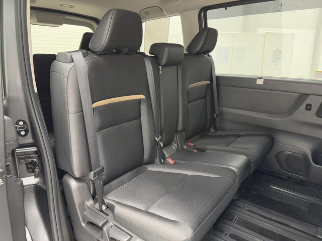 セレナｅ−パワー　ハイウェイスターＶ　ナビ　全周囲カメラ　ＡＣＣ保証１年間・距離無制限付き　後席モニター　前後コーナーセンサー　シートヒーター　両側電動スライドドア　ＡＣ１００Ｖ電源　オートハイビーム　デジタルルームミラー　ステアリングヒーター　前後方ドラレコ（東京都）の中古車