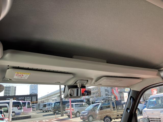 ハイゼットカーゴデラックス　オーディオレス仕様　キーレス　両側スライドドア保証　新車保証・まごころ保証　１年間・走行距離無制限付き　最大積載量３５０Ｋｇ　車線逸脱制御機能　スペアタイヤ（東京都）の中古車