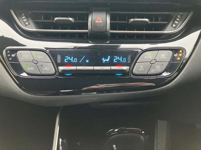 Ｃ−ＨＲＧ　純正７インチナビ　バックカメラ　ＥＴＣ　ＡＣＣ　ＢＳＭ保証１年間・距離無制限付き　電動パーキングブレーキ　オートブレーキホールド機能　前後コーナーセンサー　シートヒーター　オートライト　トヨタセーフティ　ステアリングスイッチ　スマートキー（東京都）の中古車