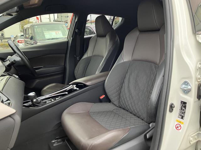 Ｃ−ＨＲＧ　純正７インチナビ　バックカメラ　ＥＴＣ　ＡＣＣ　ＢＳＭ保証１年間・距離無制限付き　電動パーキングブレーキ　オートブレーキホールド機能　前後コーナーセンサー　シートヒーター　オートライト　トヨタセーフティ　ステアリングスイッチ　スマートキー（東京都）の中古車