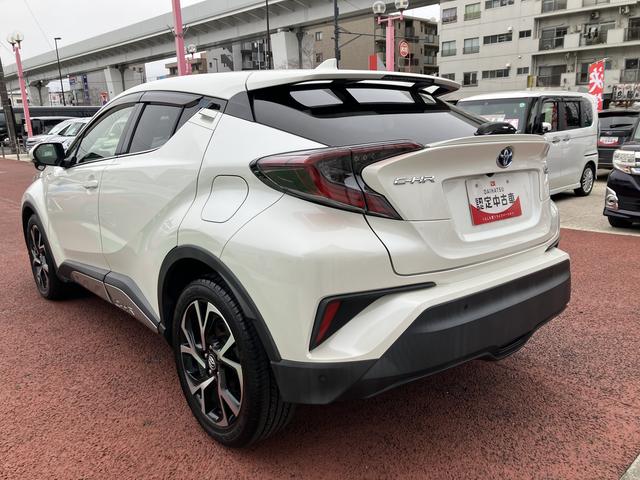 Ｃ−ＨＲＧ　純正７インチナビ　バックカメラ　ＥＴＣ　ＡＣＣ　ＢＳＭ保証１年間・距離無制限付き　電動パーキングブレーキ　オートブレーキホールド機能　前後コーナーセンサー　シートヒーター　オートライト　トヨタセーフティ　ステアリングスイッチ　スマートキー（東京都）の中古車