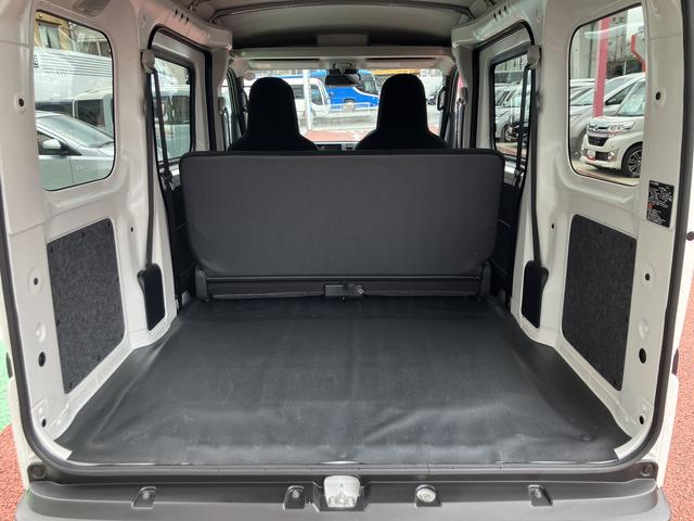 ハイゼットカーゴＤＸ　ＦＭ／ＡＭラジオ　キーレス　両側スライドドア保証　新車保証・まごころ保証　１年間・走行距離無制限付き　最大積載量３５０Ｋｇ　車線逸脱制御（東京都）の中古車