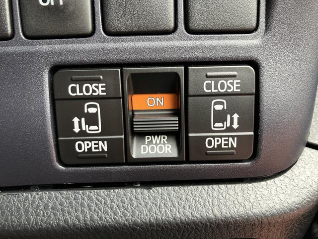 ヴォクシーZS 煌 ナビ バックカメラ ドラレコ LEDヘッドライト保証1年間・距離無制限付き フルセグ Bluetoothオーディオ DVD再生 CD再生 アイドリングストップ 両側電動スライドドア オートエアコン オートライト 電動格納ミラー 運転席シートリフト(東京都)の中古車