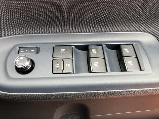 ヴォクシーZS 煌 ナビ バックカメラ ドラレコ LEDヘッドライト保証1年間・距離無制限付き フルセグ Bluetoothオーディオ DVD再生 CD再生 アイドリングストップ 両側電動スライドドア オートエアコン オートライト 電動格納ミラー 運転席シートリフト(東京都)の中古車