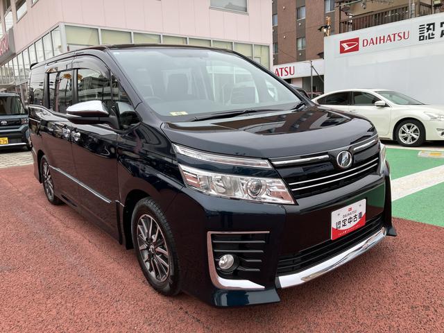 ヴォクシーZS 煌 ナビ バックカメラ ドラレコ LEDヘッドライト保証1年間・距離無制限付き フルセグ Bluetoothオーディオ DVD再生 CD再生 アイドリングストップ 両側電動スライドドア オートエアコン オートライト 電動格納ミラー 運転席シートリフト(東京都)の中古車