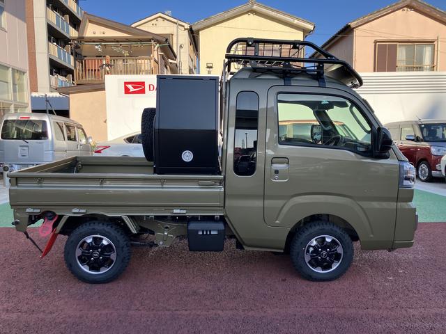 ハイゼットトラックジャンボエクストラ　届け出済み未使用車　ＨＡＲＤ　ＣＡＲＧＯまごころ保証　１年間・走行距離無制限付き　４ＷＤ　パワーウィンドウ　純正１２インチアルミホイール　前後コーナーセンサー　スーパーデフロック　キーフリー　バックカメラ　デジタルインナーミラー（東京都）の中古車