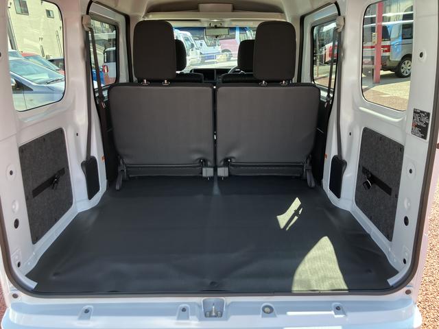 ハイゼットカーゴクルーズターボ　　届け出済み未使用車　ＬＥＤヘッドライト保証　新車保証・まごころ保証　１年間・走行距離無制限付き　マニュアルエアコン　パワーウィンドウ　前後コーナーセンサー　最大積載量３５０Ｋｇ　デジタルインナーミラー　バックカメラ　キーフリー（東京都）の中古車