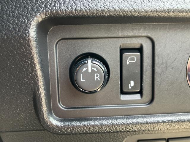 ランドクルーザープラドＴＸ　純正ナビ　バックカメラ　前後ドラレコ　ＥＴＣ２．０保証１年間・距離無制限付き　ＡＣＣ　オートハイビーム　前後コーナーセンサー　ＨＤＭＩ接続　ＵＳＢ入力端子　オートエアコン　ディーゼル　スマートキー　ステアリングスイッチ　運転席シートリフト（東京都）の中古車