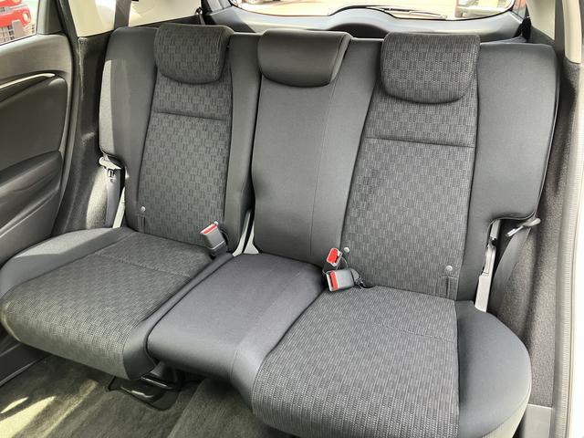 フィット１３Ｇ・Ｌパッケージ　ナビ　バックカメラ　ＥＴＣ保証１年間・距離無制限付き　Ｂｌｕｅｔｏｏｔｈオーディオ　ＤＶＤ再生　ＣＤ再生　ＬＥＤヘッドライト　オートライト　インナーミラー型ドラレコ　オートエアコン　アイドリングストップ　運転席シートリフト（東京都）の中古車