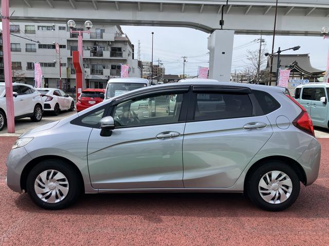 フィット１３Ｇ・Ｌパッケージ　ナビ　バックカメラ　ＥＴＣ保証１年間・距離無制限付き　Ｂｌｕｅｔｏｏｔｈオーディオ　ＤＶＤ再生　ＣＤ再生　ＬＥＤヘッドライト　オートライト　インナーミラー型ドラレコ　オートエアコン　アイドリングストップ　運転席シートリフト（東京都）の中古車