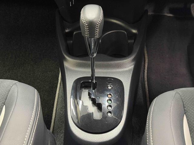 ヴィッツハイブリッドGRスポーツ 純正ナビ ETC スマートキー保証 まごころ保証 1年間・走行距離無制限付き オートハイビーム 運転席シートリフト 運転席シートヒーター 電動格納ミラー パワーウィンドウ 5人乗り(東京都)の中古車