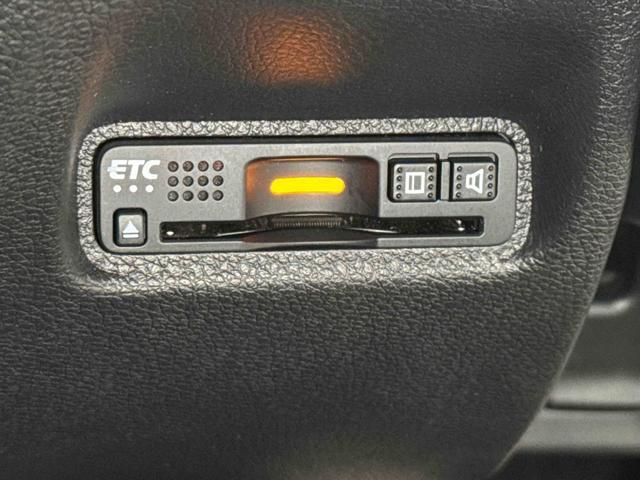 シビックハッチバック　ホンダセンシング　７インチナビ　バックカメラ保証１年間・距離無制限付き　シートヒーター　ＵＳＢ入力端子　電動パーキングブレーキ　オートブレーキホールド機能　電動格納ミラー　パワーウィンドウ　運転席シートリフト　スマートキー（東京都）の中古車