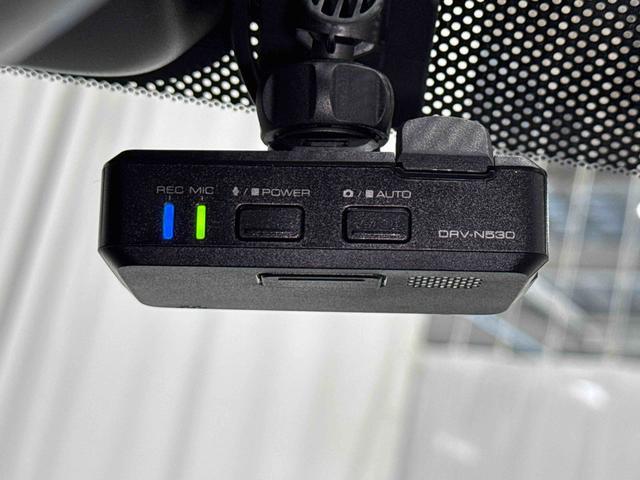 シビックハッチバック　ホンダセンシング　７インチナビ　バックカメラ保証１年間・距離無制限付き　シートヒーター　ＵＳＢ入力端子　電動パーキングブレーキ　オートブレーキホールド機能　電動格納ミラー　パワーウィンドウ　運転席シートリフト　スマートキー（東京都）の中古車