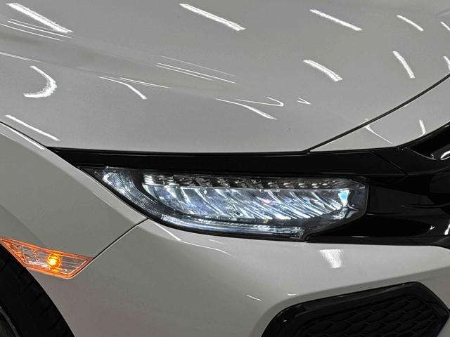 シビックハッチバック　ホンダセンシング　７インチナビ　バックカメラ保証１年間・距離無制限付き　シートヒーター　ＵＳＢ入力端子　電動パーキングブレーキ　オートブレーキホールド機能　電動格納ミラー　パワーウィンドウ　運転席シートリフト　スマートキー（東京都）の中古車
