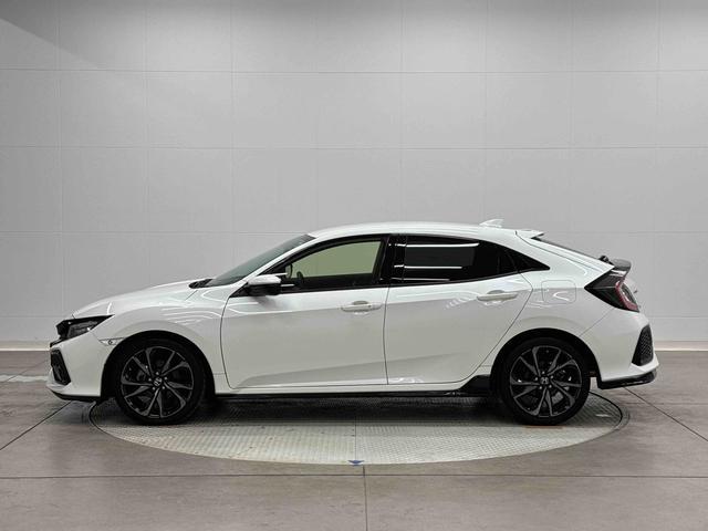 シビックハッチバック　ホンダセンシング　７インチナビ　バックカメラ保証１年間・距離無制限付き　シートヒーター　ＵＳＢ入力端子　電動パーキングブレーキ　オートブレーキホールド機能　電動格納ミラー　パワーウィンドウ　運転席シートリフト　スマートキー（東京都）の中古車